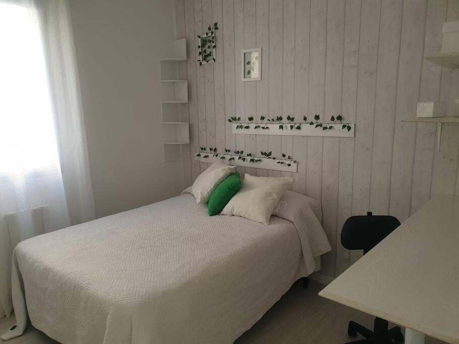 Apartamento Eguzkilore. Logroño Eksteriør bilde